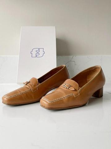 Damesschoenen beschikbaar voor biedingen