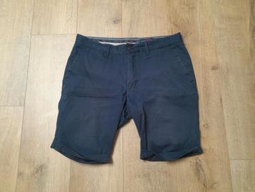 short men beschikbaar voor biedingen