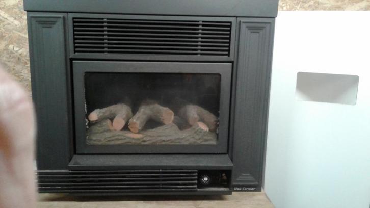 Inser Well straler- K6 HR08 gaz naturel 7kw  200euro, Diversen, Overige Diversen, Ophalen