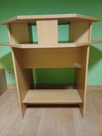 Hoekbureau met uittrekbare plaat voor pc., Ophalen