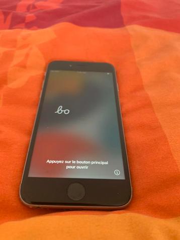 iPhone S is in goede staat alles werkt perfect 70 euro beschikbaar voor biedingen