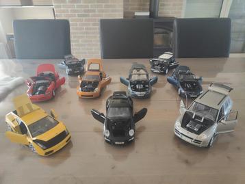 Collectie 1:18 Maisto modelauto’s beschikbaar voor biedingen