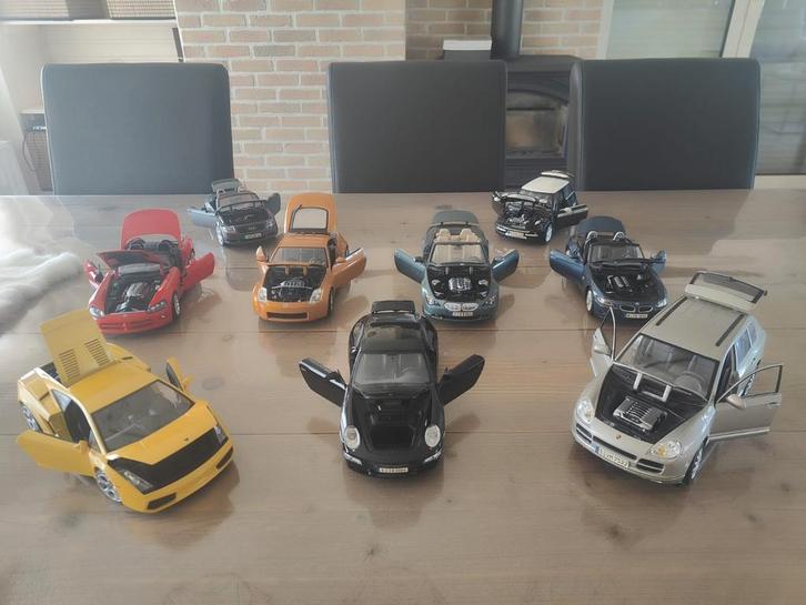 Collectie 1:18 Maisto modelauto’s, Hobby en Vrije tijd, Modelbouw | Radiografisch | Auto's, Zo goed als nieuw, Ophalen