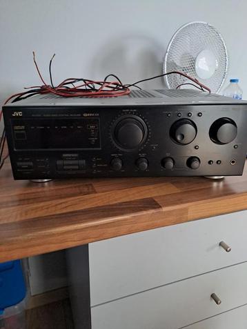 JVC dolby surround audio/video control receiver beschikbaar voor biedingen