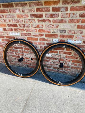 Enve Foundation Carbon Wielset 45 mm shimano body beschikbaar voor biedingen