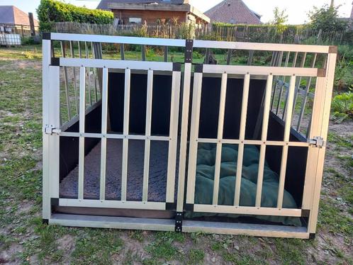 Autobench met tussenschot, Dieren en Toebehoren, Hondenbenches, Gebruikt, Ophalen