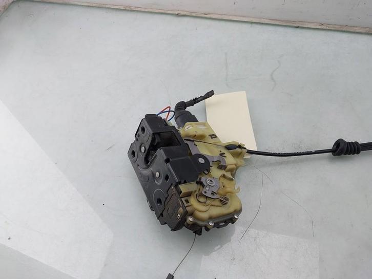 SERRURE DE PORTE RODS AVANT DROIT Seat Ibiza III (6L1), Autos : Pièces & Accessoires, Autres pièces automobiles, Seat, Utilisé