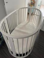 Stokke sleepi + bijbehorende verzorgingstafel (wit), Kinderen en Baby's, Ophalen, Gebruikt, Matras