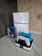 Ps5 Disc slim met 2 controllers, met oplaadstation., Games en Spelcomputers, Ophalen of Verzenden, Zo goed als nieuw