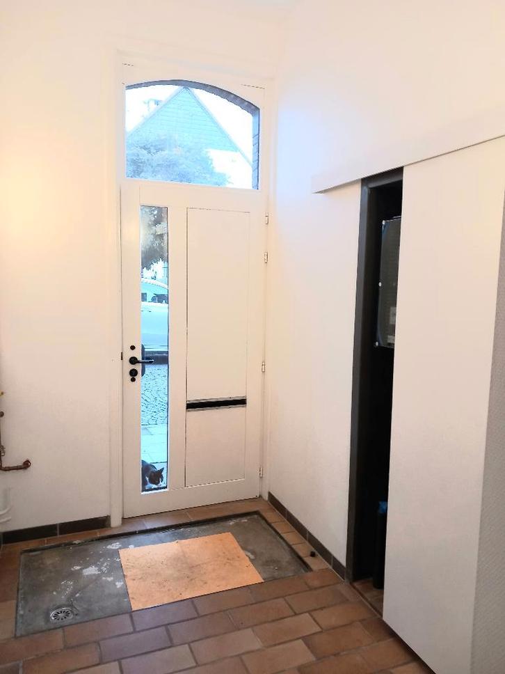 Triplex 5ch 200m2, jardin, garage, endroit calme, Immo, Huizen te huur, Charleroi, Tussenwoning, Direct bij eigenaar, D