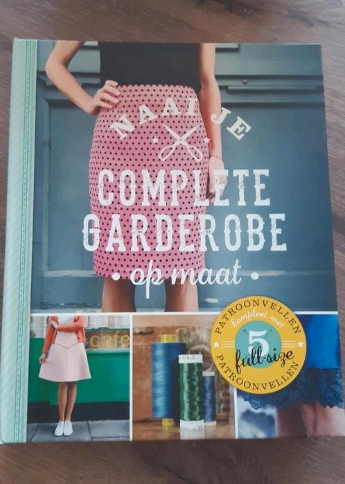 Tessa Evelegh - Naai je complete garderobe op maat, Boeken, Hobby en Vrije tijd, Zo goed als nieuw, Ophalen of Verzenden