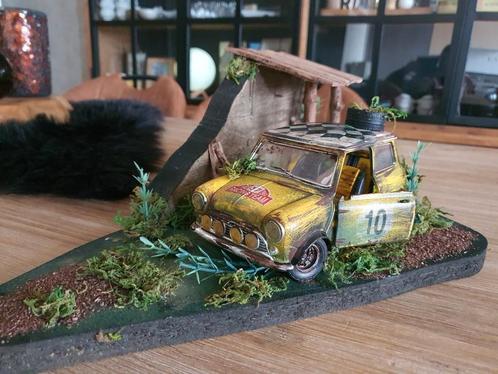 Diorama abandoned mini cooper Rally 1.18, Hobby & Loisirs créatifs, Voitures miniatures | 1:18, Comme neuf, Anson, Enlèvement