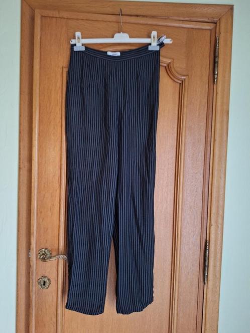 Pantalon noir/gris à lignes - "incognito" Taille 36, Vêtements | Femmes, Culottes & Pantalons, Comme neuf, Taille 36 (S), Noir