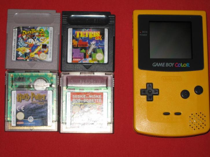 Game boy color + 5 games (inclusief case,...), Games en Spelcomputers, Spelcomputers | Nintendo Game Boy, Zo goed als nieuw, Game Boy Color