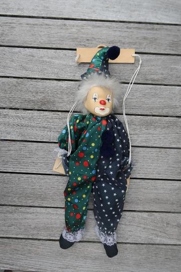 Clown  beschikbaar voor biedingen