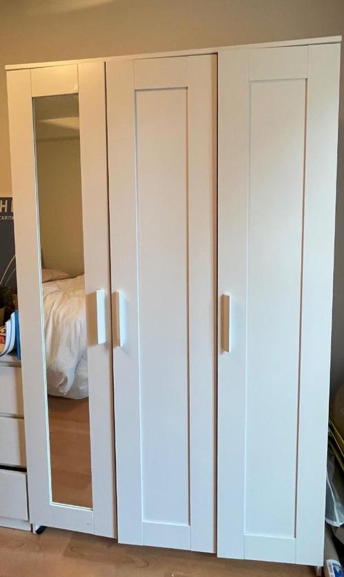 Brimnes ikea kast 3 deuren, Huis en Inrichting, Kasten | Kleerkasten, Zo goed als nieuw, 150 tot 200 cm, 100 tot 150 cm, 25 tot 50 cm
