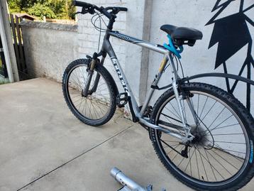 Trek 4300 mountainbike te koop – goede staat beschikbaar voor biedingen