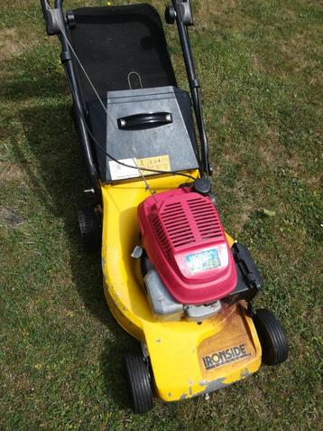 tondeuse Honda à reconditionner ( autotractée ) beschikbaar voor biedingen
