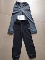 2 joggers, 7 jaar, Kinderen en Baby's, Kinderkleding | Maat 122, Ophalen of Verzenden, Zo goed als nieuw, Jongen of Meisje, Sport- of Zwemkleding