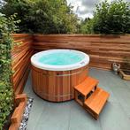 Neuf jacuzzi hybride chauffé au bois et ou Electrique cédre, Jardin & Terrasse, Enlèvement ou Envoi