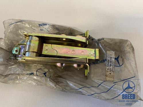 NOS deurvanger voorzijde voor Mercedes-Benz W123 S123, Auto-onderdelen, Carrosserie, Deur, Mercedes-Benz, Nieuw, Ophalen of Verzenden