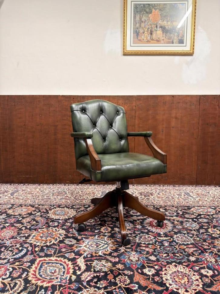 Engelse Chesterfield President Chair Bureaustoel, Antiek en Kunst, Antiek | Kantoor en Zakelijk, Ophalen of Verzenden
