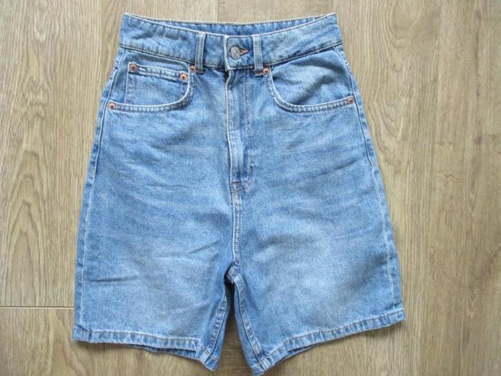 Jeansshort, H&M, maat XXS (32)/12j, als nieuw, Kinderen en Baby's, Kinderkleding | Maat 152, Zo goed als nieuw, Meisje, Broek