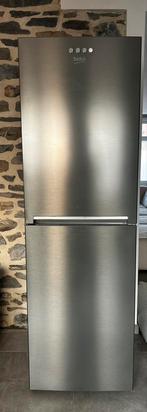 Frigo congélateur Beko en bon état, Ophalen, Zo goed als nieuw, Met vriesvak