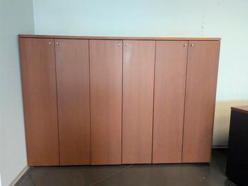 Archiefkasten, opbergkasten beschikbaar voor biedingen
