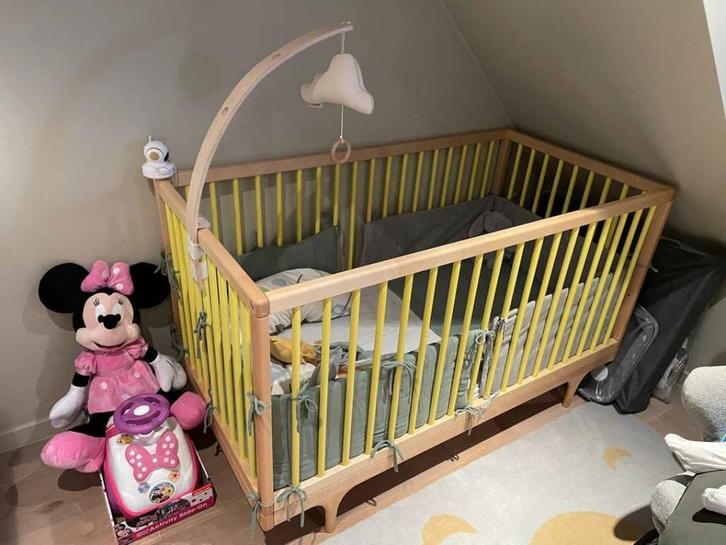 Peuterbed - Kalon Studios Caravan Crib, Kinderen en Baby's, Kinderkamer | Bedden, Zo goed als nieuw, 140 tot 160 cm, 70 tot 85 cm