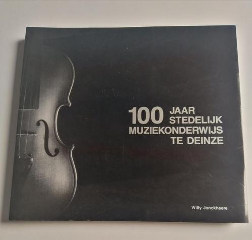 100 jaar stedelijk muziek onderwijs te Deinze, Boeken, Muziek, Zo goed als nieuw, Ophalen of Verzenden