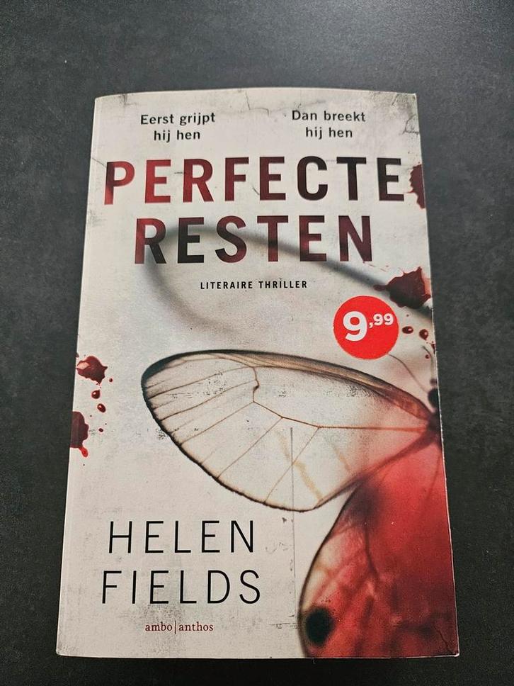 Helen Fields - Perfecte resten, Boeken, Thrillers, Zo goed als nieuw, Ophalen