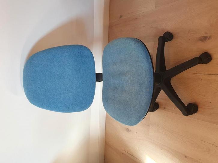 Bureau stoel met luierikken stand, Huis en Inrichting, Bureaustoelen, Zo goed als nieuw, Bureaustoel, Blauw, Ophalen