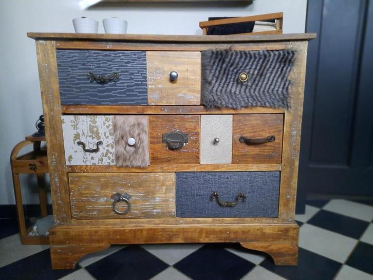 Armoire à 3 tiroirs, Maison & Meubles, Armoires | Commodes, Utilisé, Moins de 100 cm, 50 à 100 cm, 25 à 50 cm, 3 ou 4 tiroirs