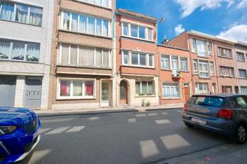 Lichtrijk dakapp. centrum Antwerpen met zicht op binnentuin! beschikbaar voor biedingen