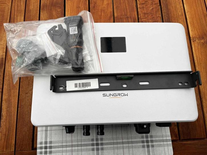 Omvormer SUNGROW SG4.ORS, Doe-het-zelf en Bouw, Zonnepanelen en Toebehoren, Zo goed als nieuw, Ophalen