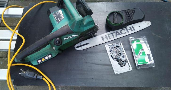 Scie à chaîne HITACHI, nouvelle chaîne et scie alternative, Bricolage & Construction, Outillage | Scies mécaniques, Tronçonneuse