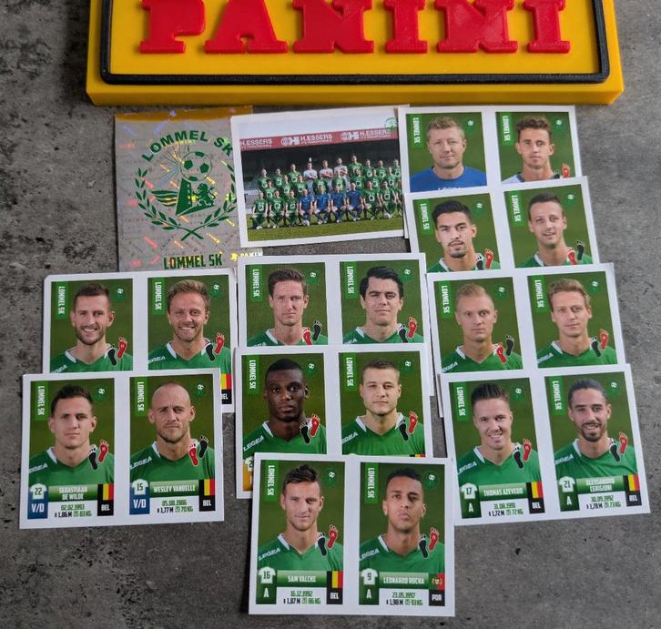 Panini FOOTBALL 2018/19 STICKERS 11X LOMMEL SK VOETBAL, Hobby en Vrije tijd, Stickers en Plaatjes, Nieuw, Ophalen of Verzenden
