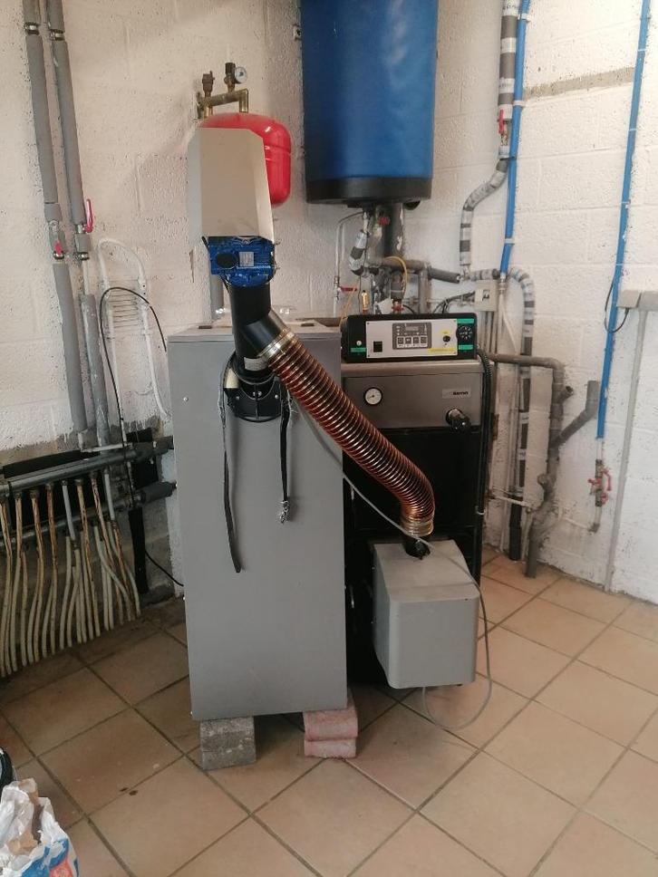 chaudière pellets 25kwh, Doe-het-zelf en Bouw, Verwarming en Radiatoren, Gebruikt, Cv-ketel of Combi-ketel, 800 watt of meer, 80 cm of meer