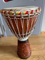 Djembe in zeer mooie staat, is enkel als sierstuk gebruikt, Muziek en Instrumenten, Percussie, Ophalen, Zo goed als nieuw, Trommel