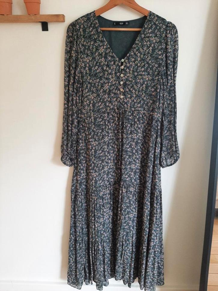 Robe longue verte à imprimé floral - Mango - taille XS/S, Vêtements | Femmes, Robes, Taille 36 (S), Sous le genou, Enlèvement ou Envoi