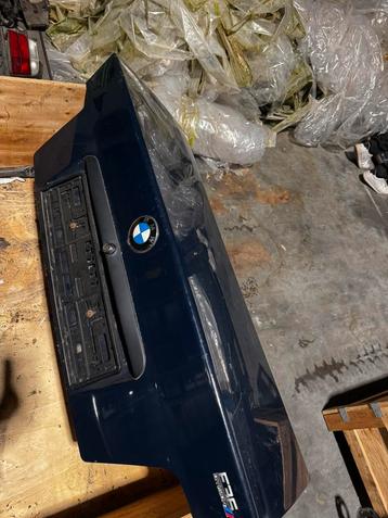 E36 sedan koffer achterbumper beschikbaar voor biedingen