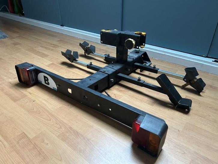 Fietsendrager voor 2 fietsen (tot 40 kg totaalgewicht), Auto diversen, Fietsendragers, Gebruikt, Trekhaakdrager, 2 fietsen, Ophalen