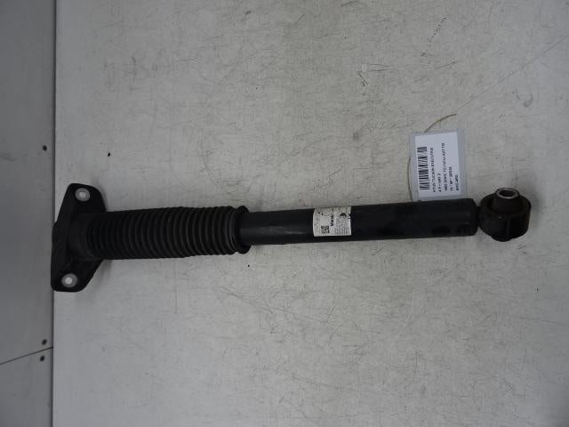 AMORTISSEUR ARRIÈRE GAUCHE Tucson (TL) (D70055300D7000), Mevr. I. Hauben, Utilisé, Hyundai, Rue de l'Espoir 34 34
4030  GRIVEGNÉE, BE