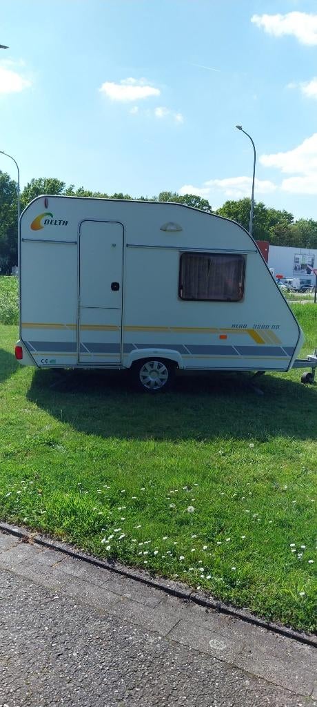 Caravan Delta BJ 2005 - MTM 750kg, goede staat, Koelkast, Bedrijf, Tot en met 3, 500 - 750 kg