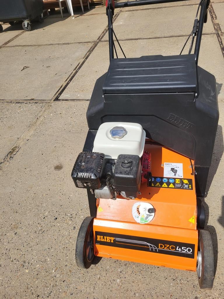 Doorzaaimachine Eliet 450, Jardin & Terrasse, Scarificateurs, Enlèvement