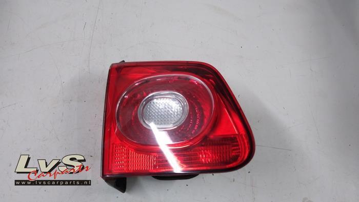 Feu arrière gauche d'un Volkswagen Tiguan, Autos : Pièces & Accessoires, Éclairage, Volkswagen, Utilisé, 3 mois de garantie, Enlèvement ou Envoi