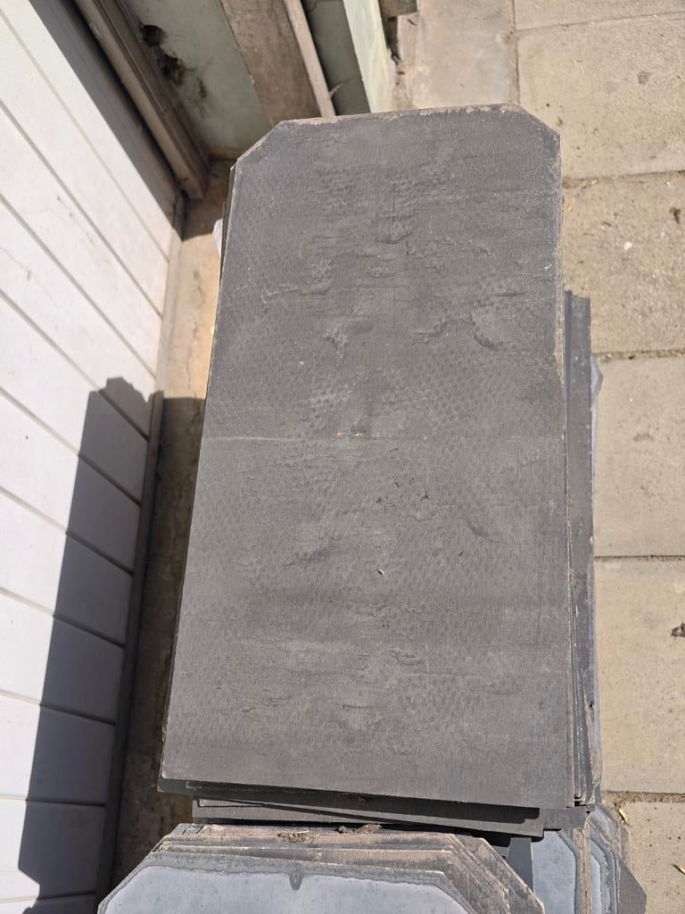 À DONNER - ARDOISES EN FIBROCIMENT - 30x60 - 35M², Bricolage & Construction, Tuiles & Revêtements de toit, Utilisé, Tuiles, Autres matériaux