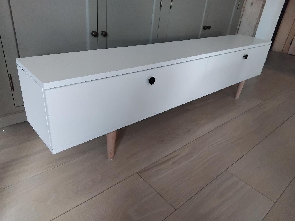 tv meubel lang smal wit kast 160 cm, Maison & Meubles, Accessoires pour la Maison | Autre, Enlèvement, Comme neuf, Blanc