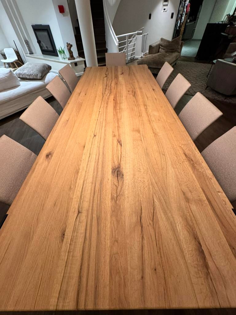 Massieve eiken tafel met 9 elegante design stoelen, Ophalen, Zo goed als nieuw